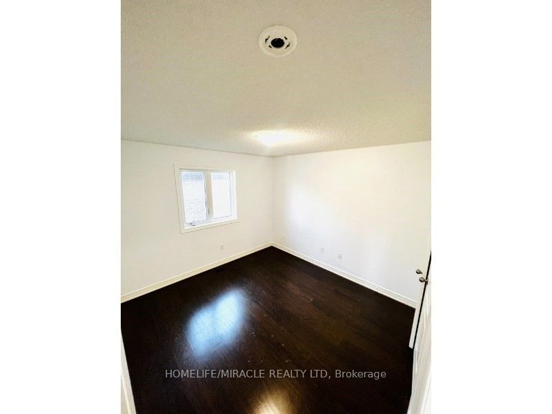 39 Bering Rd, #Main