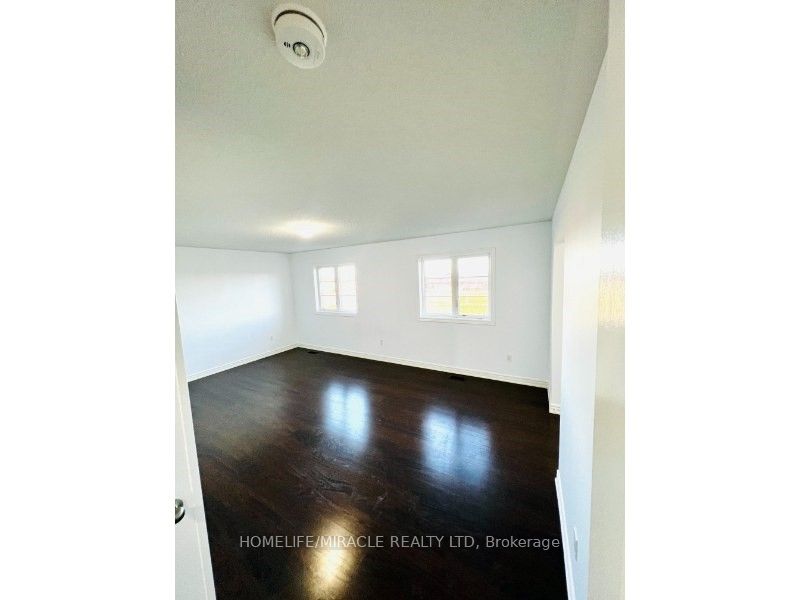 39 Bering Rd, #Main