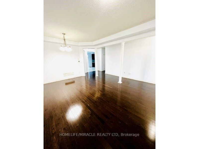 39 Bering Rd, #Main