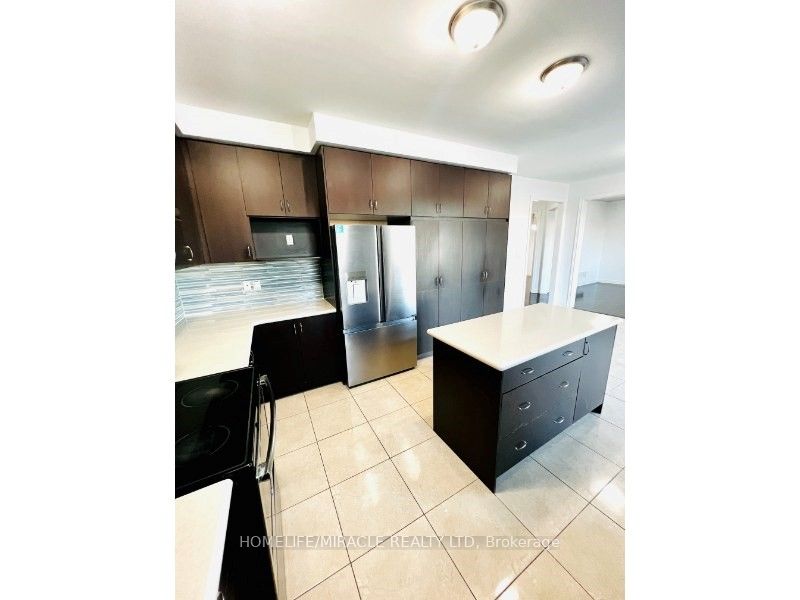 39 Bering Rd, #Main