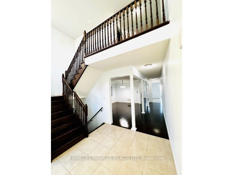 39 Bering Rd, #Main