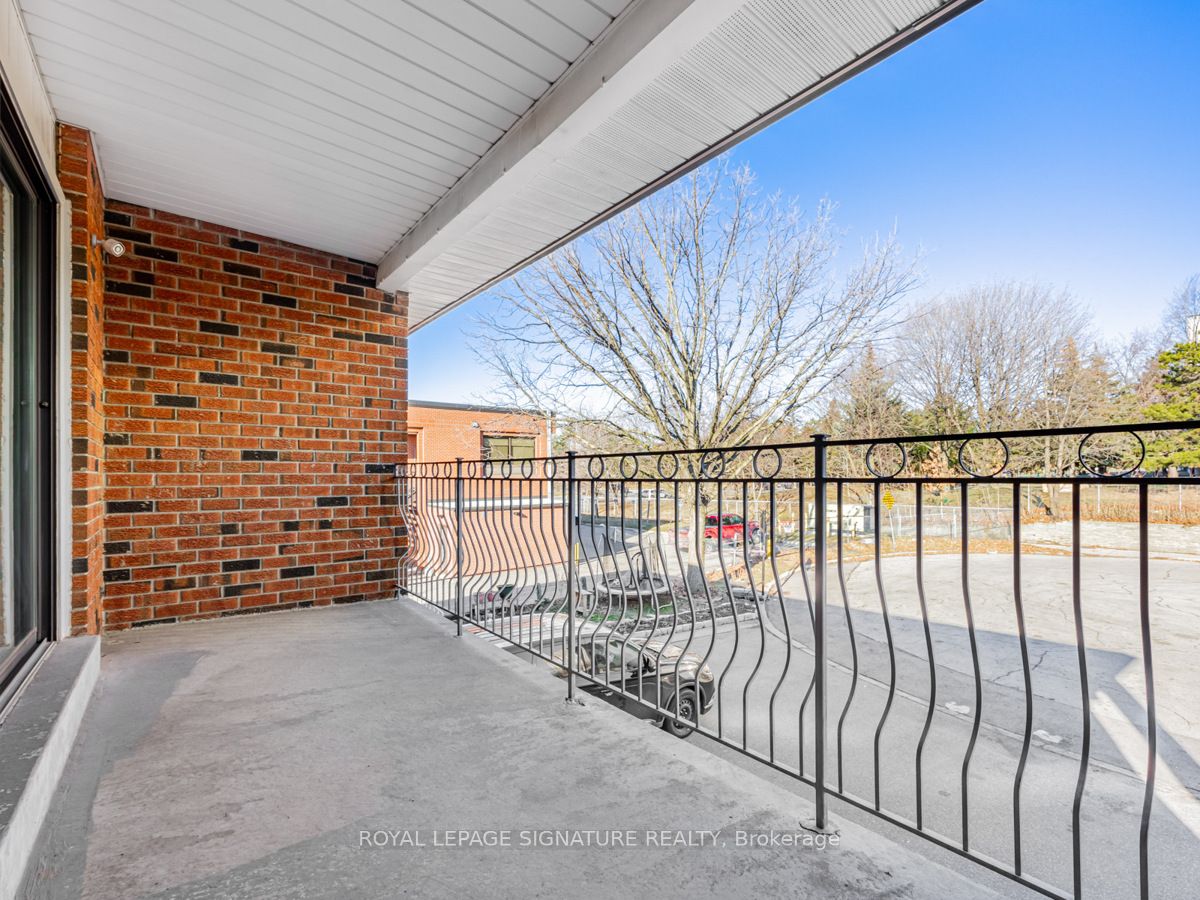 51 Wedge Crt