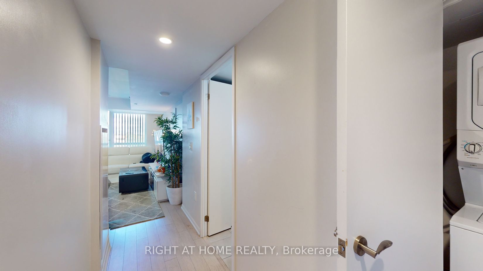 3091 Dufferin St, ##515