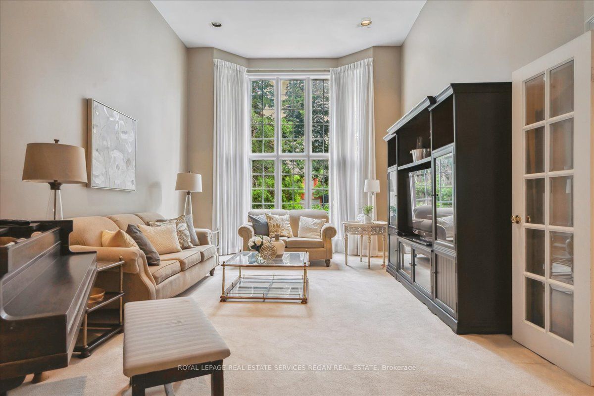 1935 Calgary Court