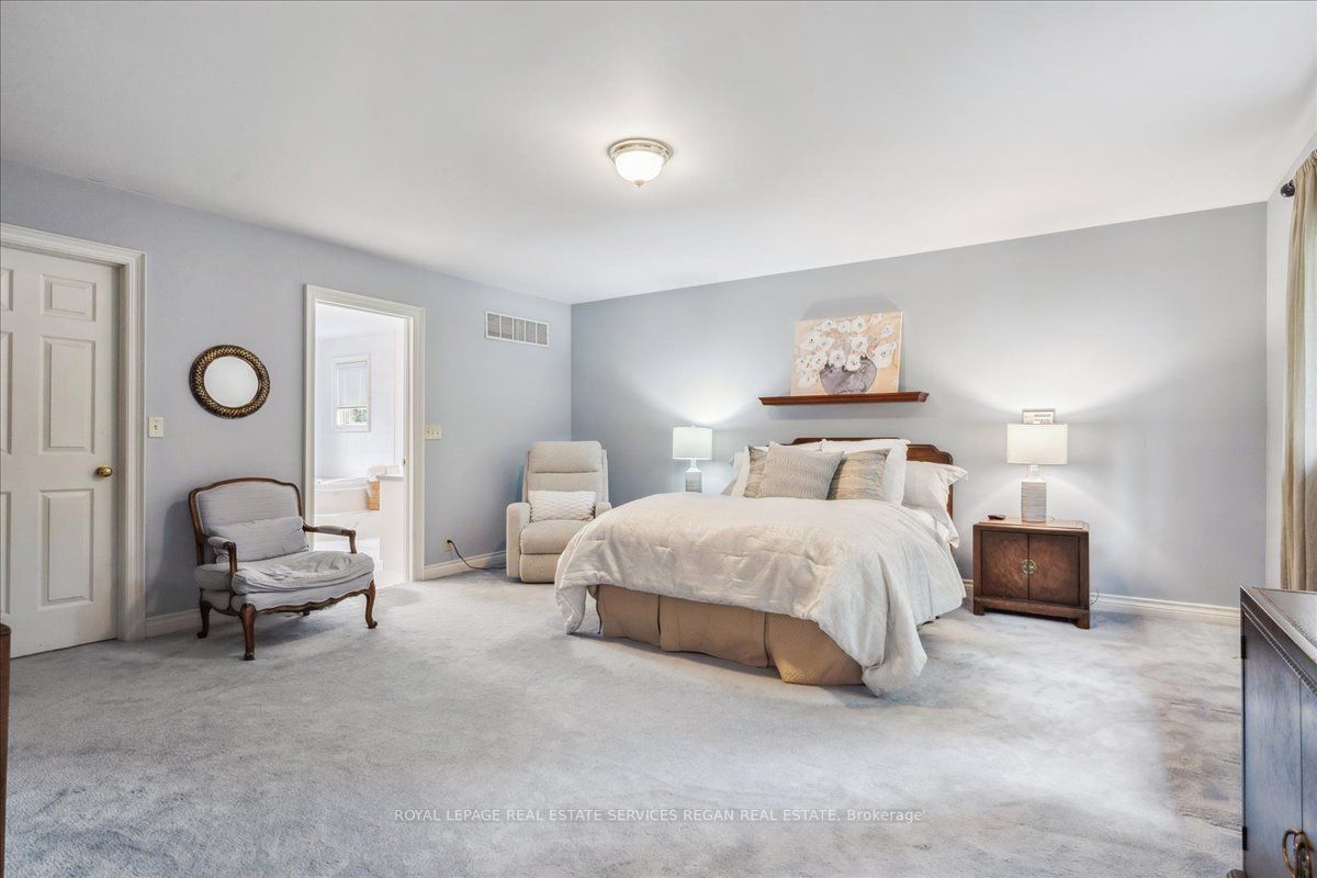 1935 Calgary Court