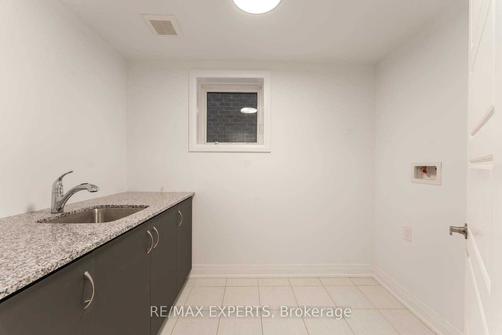 3362 Harasym Trail