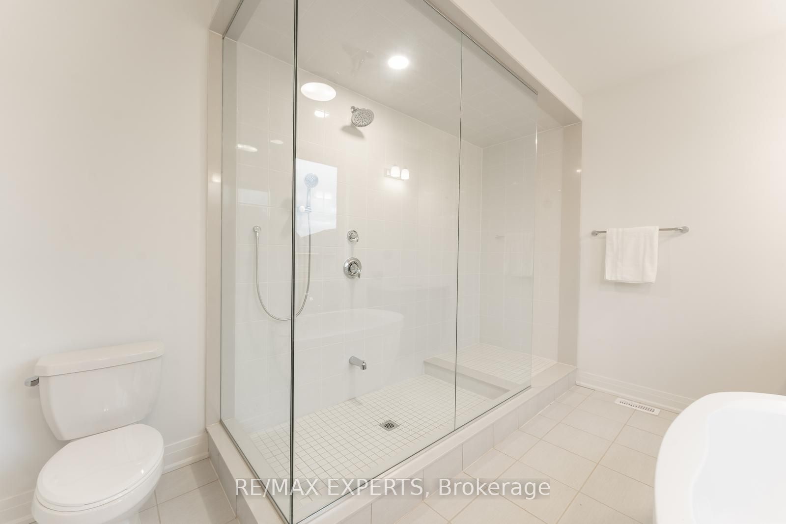 3362 Harasym Trail