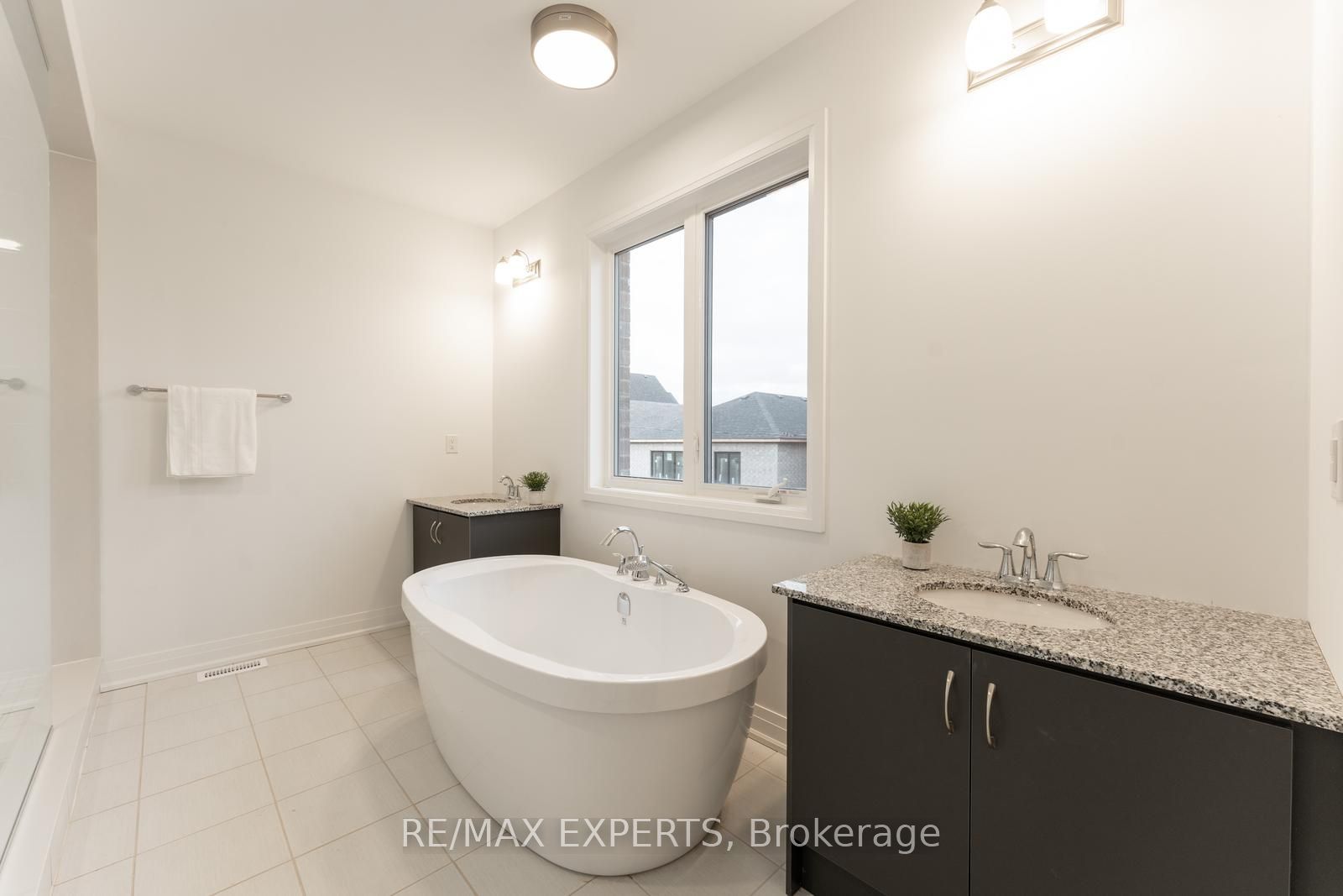 3362 Harasym Trail