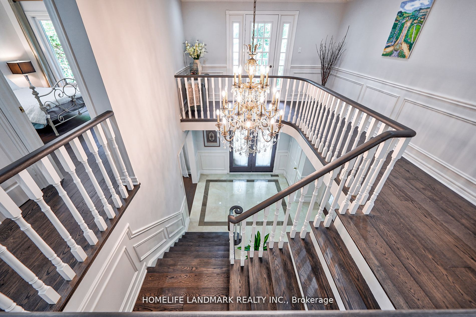 352 Maple Grove Dr