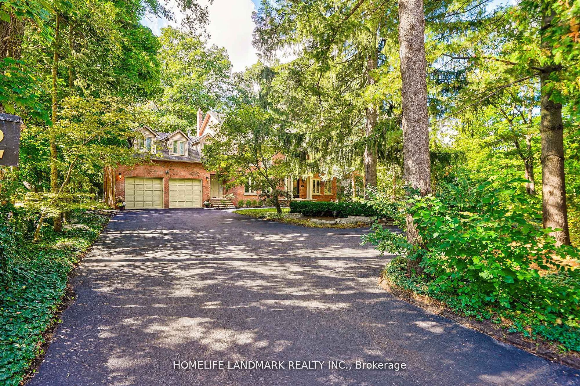352 Maple Grove Dr