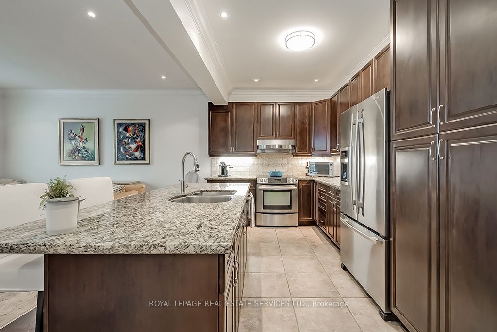 3168 Watercliffe Court