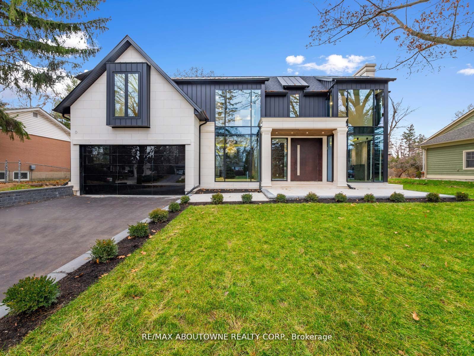 1477 Duncan Road