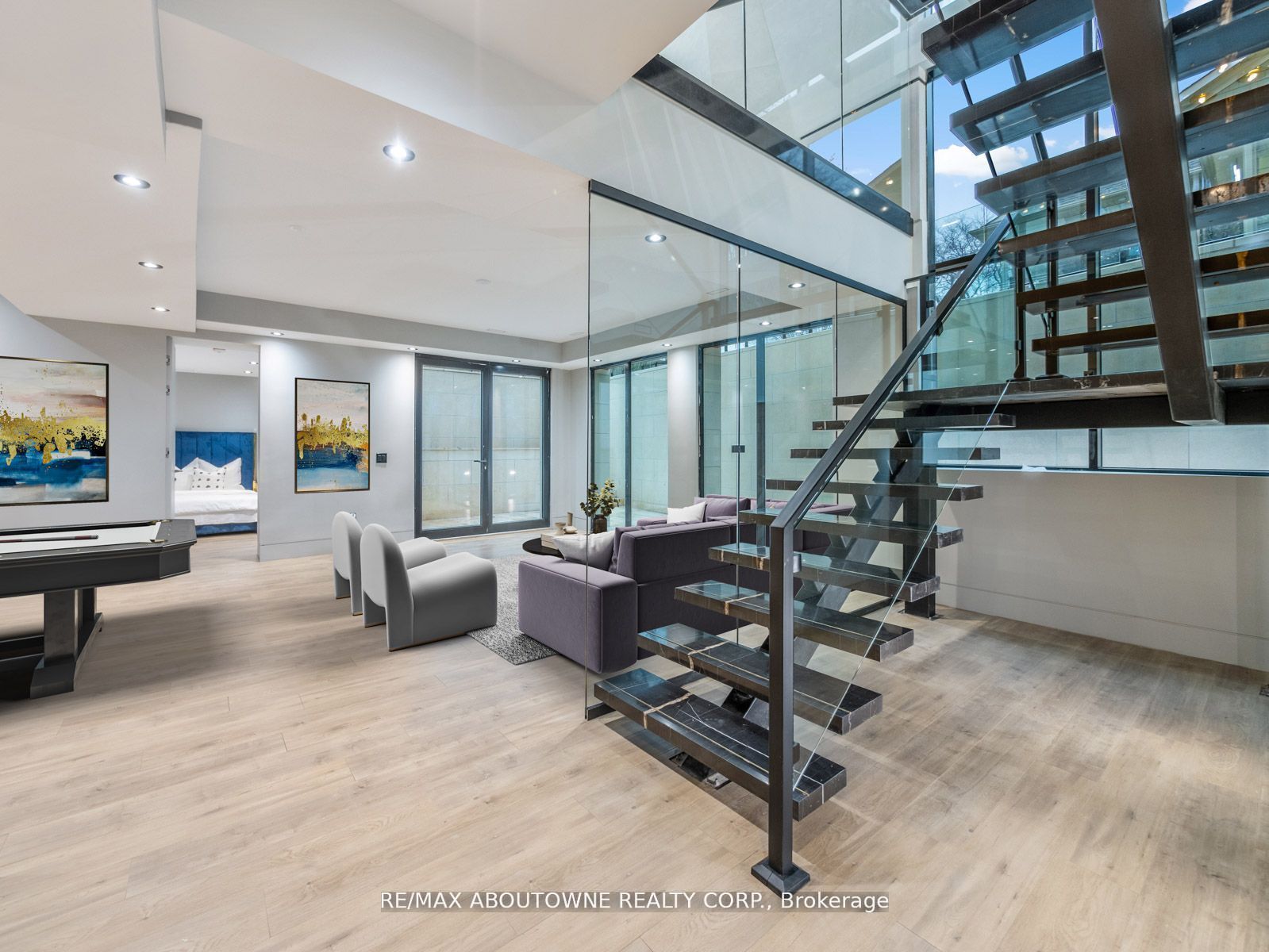 1477 Duncan Road