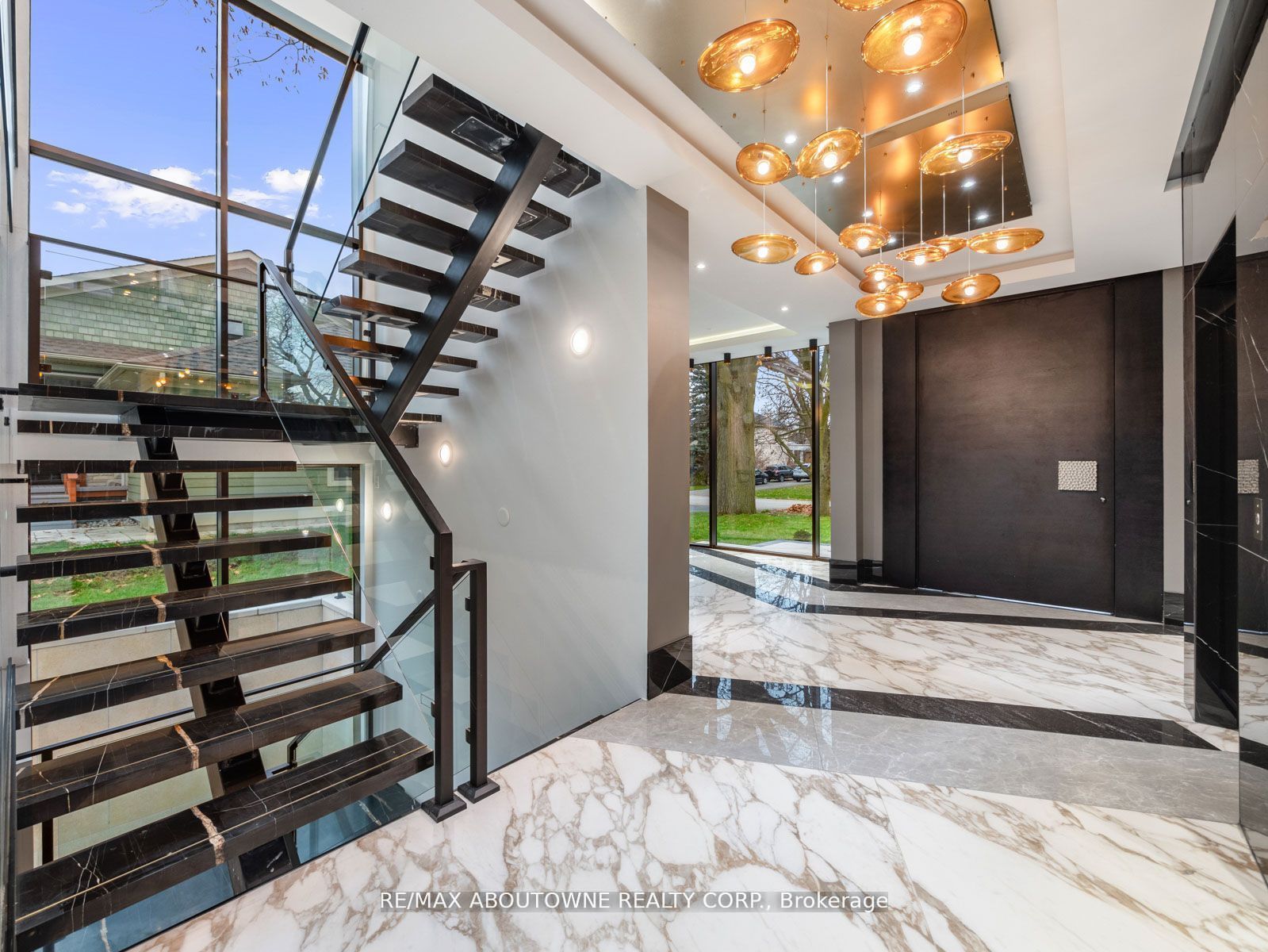 1477 Duncan Road