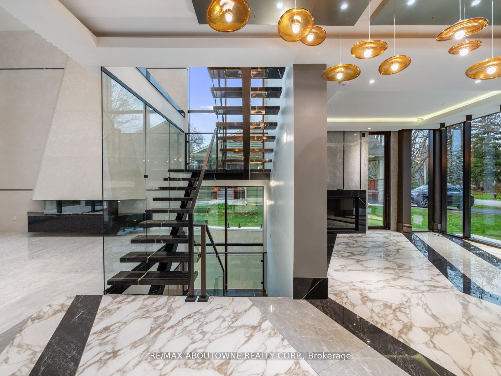 1477 Duncan Road