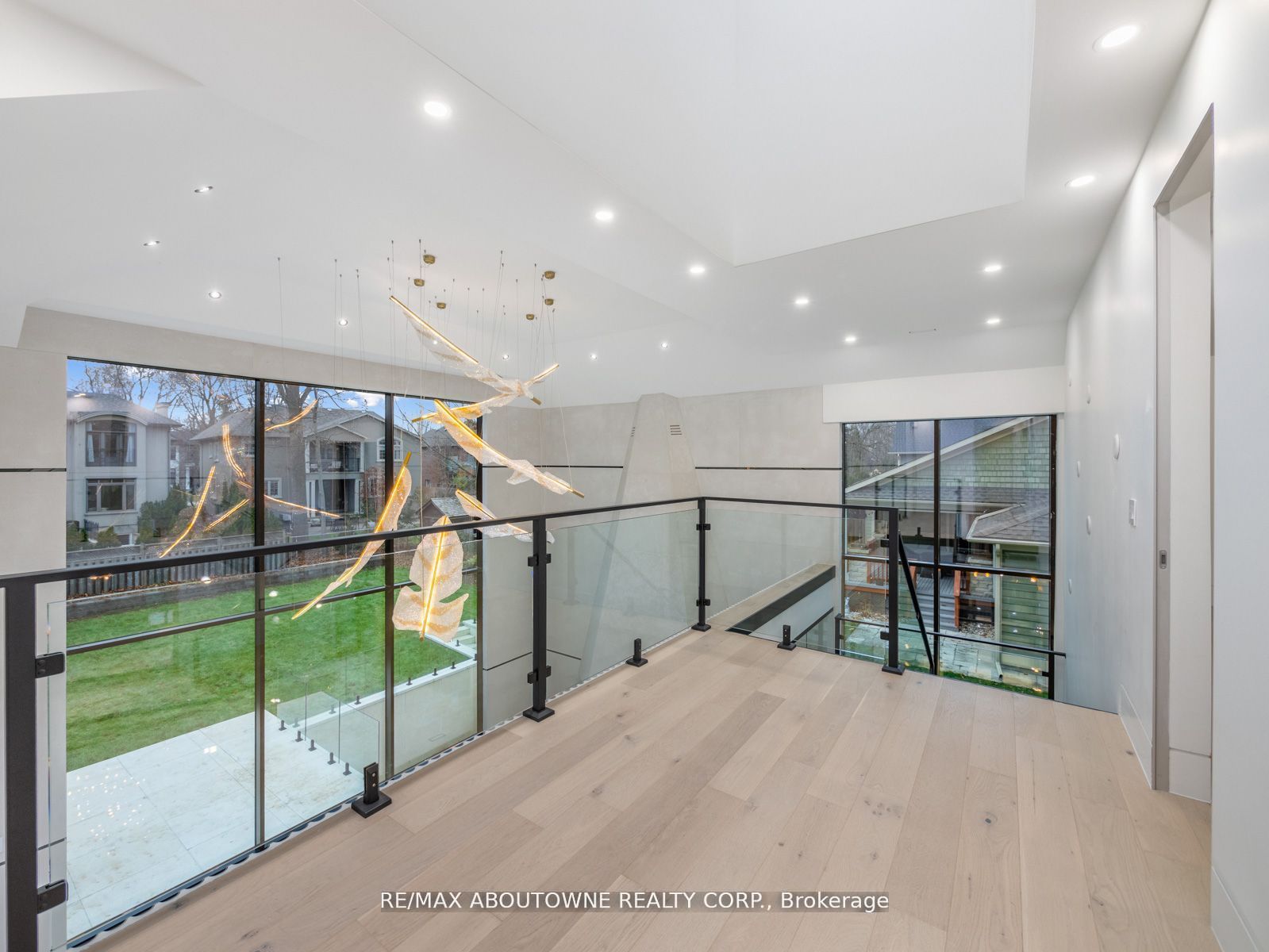 1477 Duncan Road