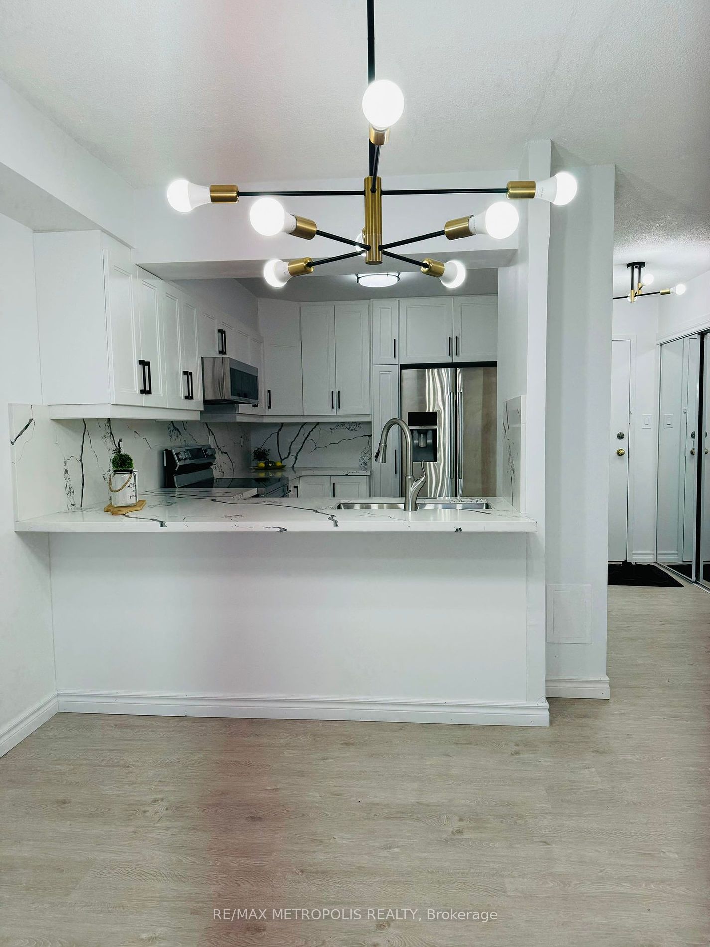 238 Albion Rd, #1409