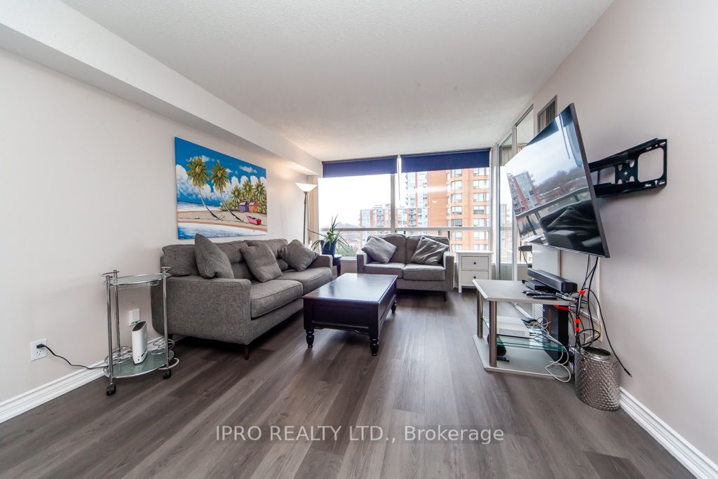 1276 Maple Crossing Blvd, #607