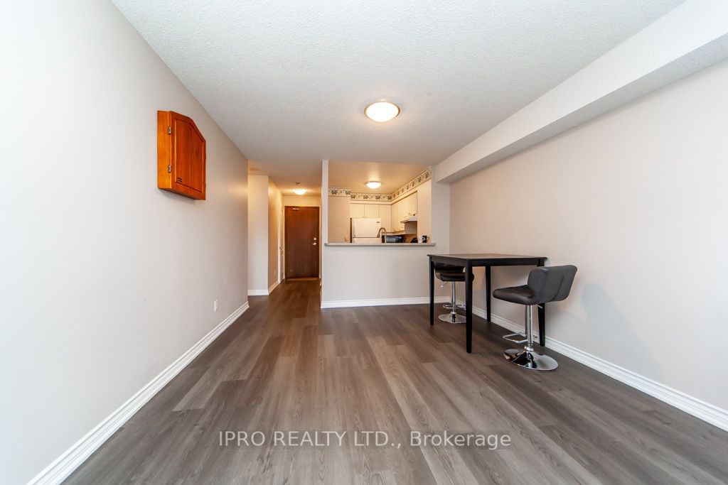 1276 Maple Crossing Blvd, #607