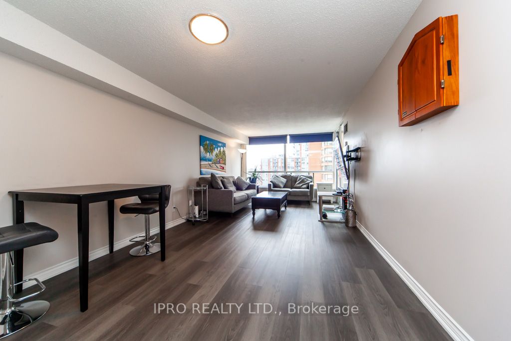 1276 Maple Crossing Blvd, #607