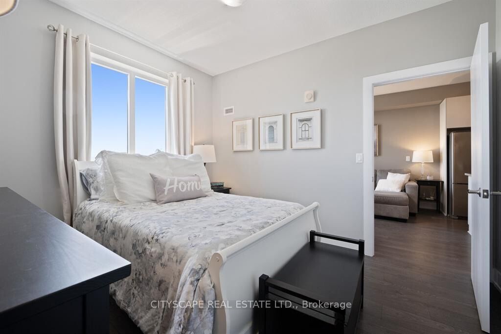 2490 Old Bronte Rd, #721