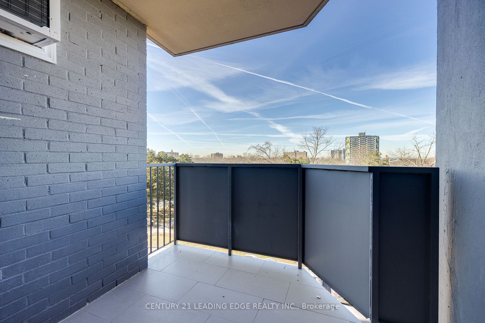 345 Driftwood Ave, #604