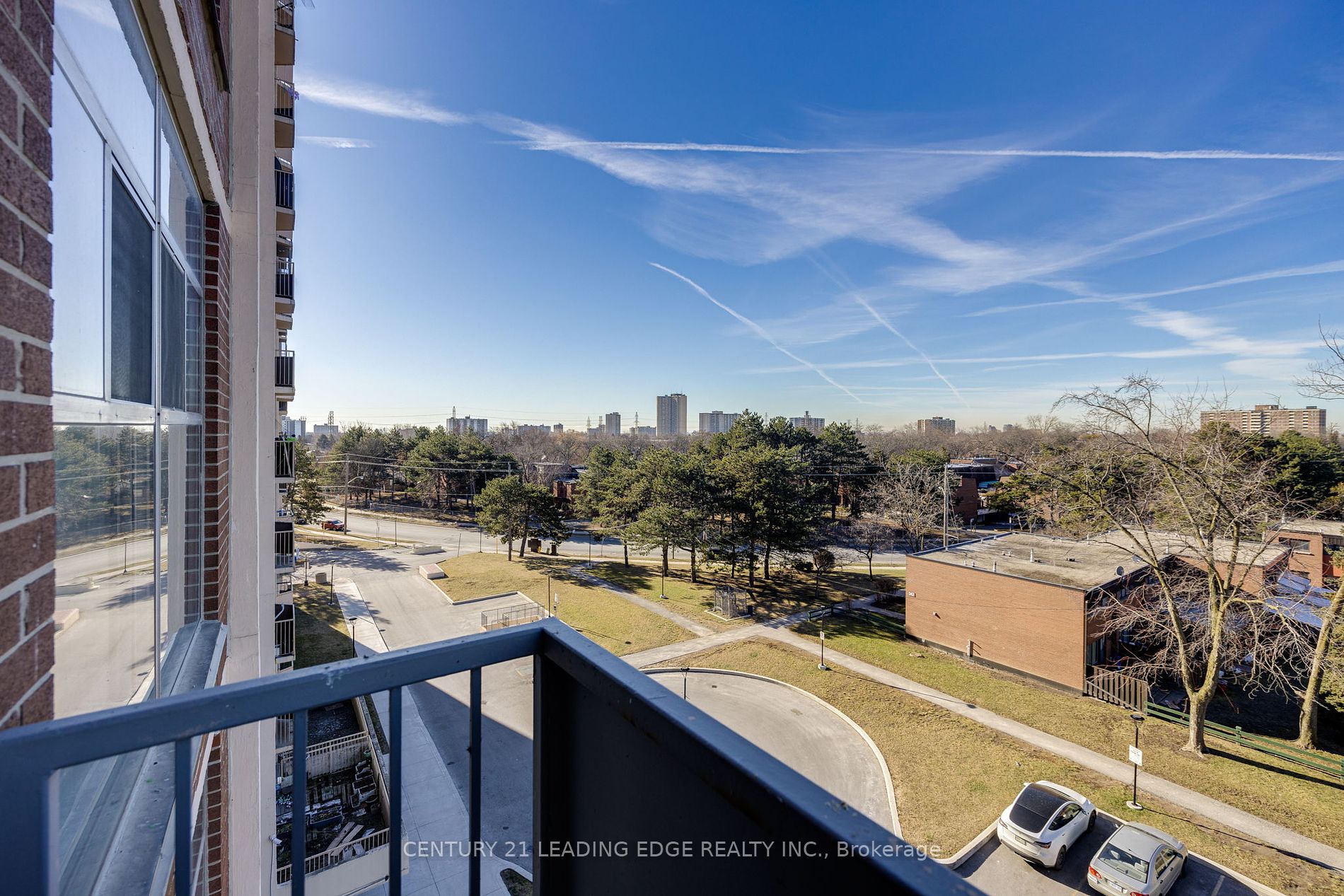 345 Driftwood Ave, #604