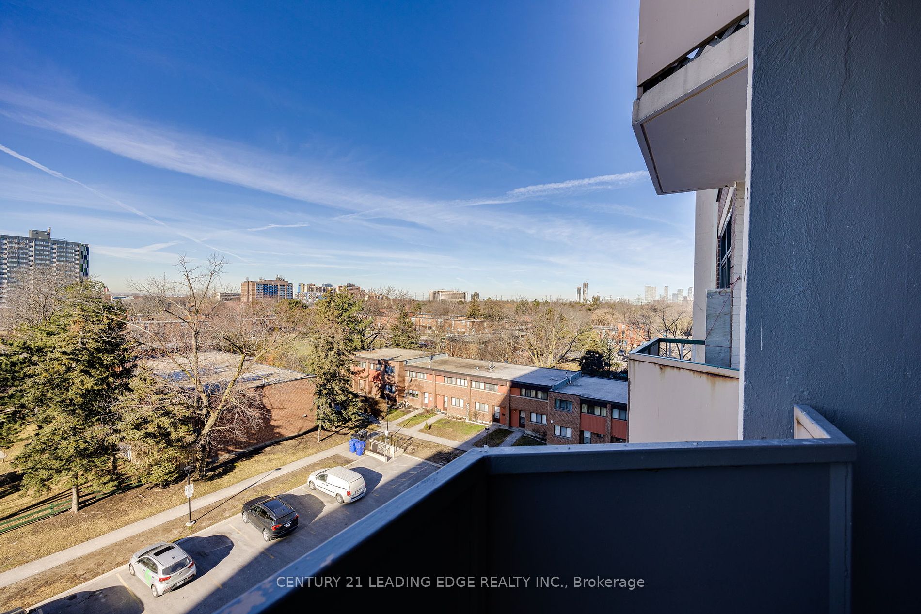 345 Driftwood Ave, #604