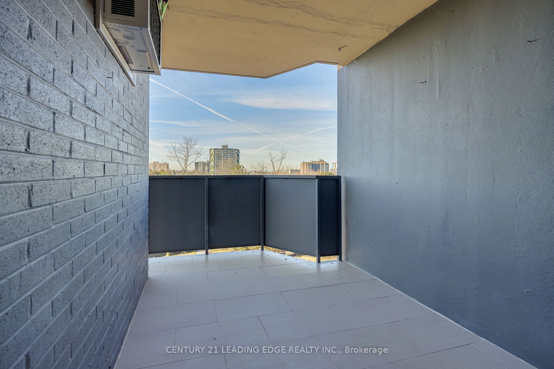 345 Driftwood Ave, #604