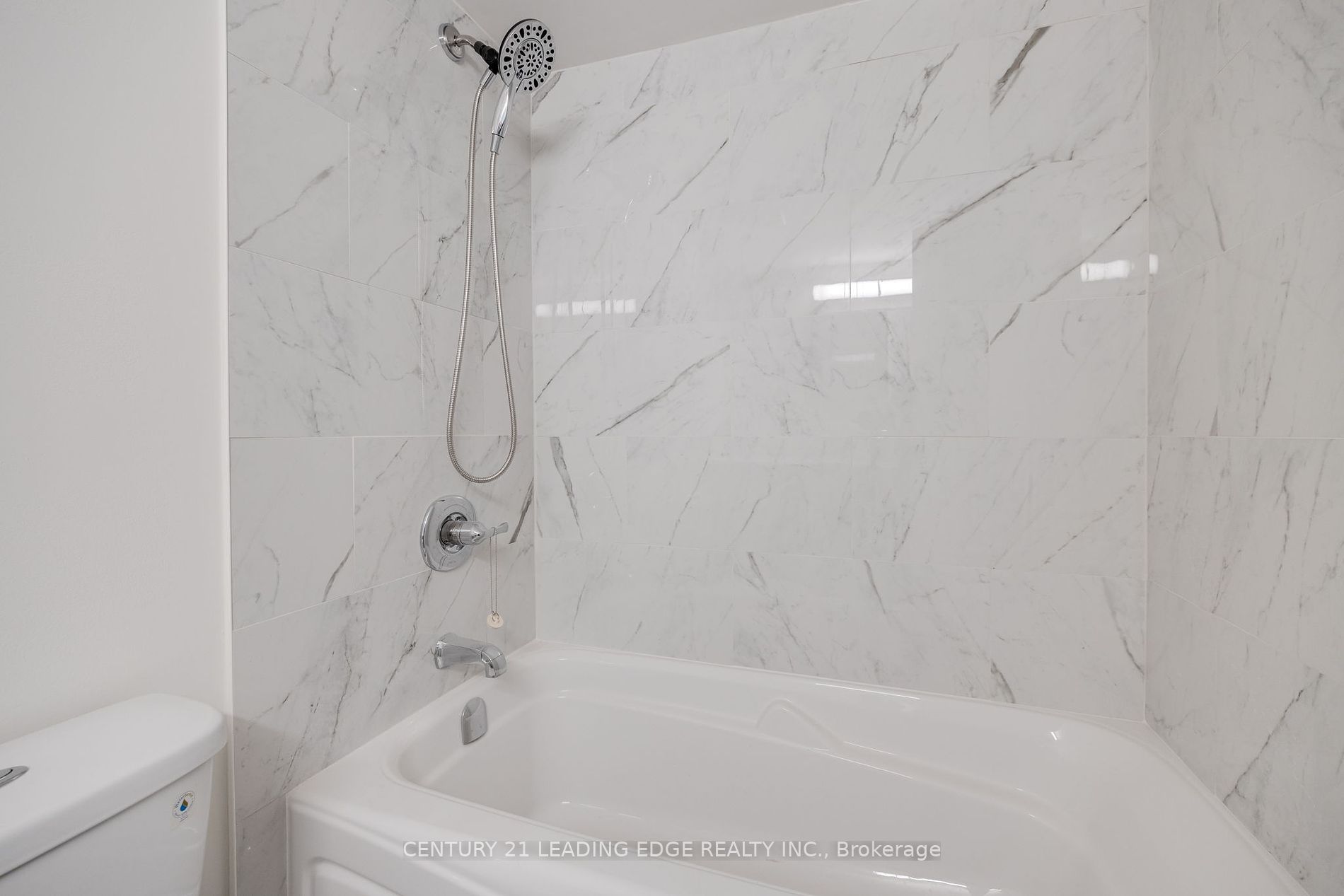 345 Driftwood Ave, #604