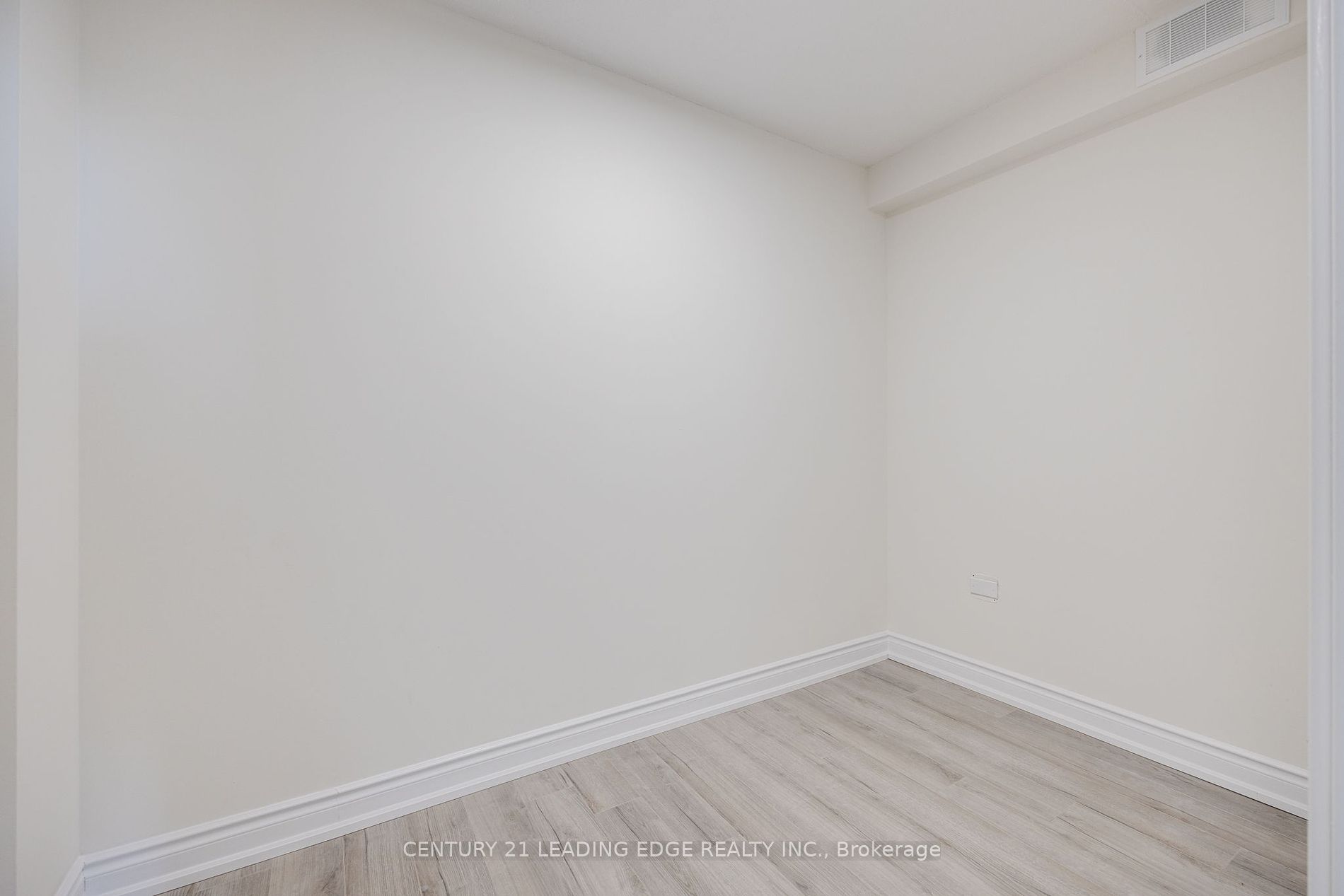 345 Driftwood Ave, #604