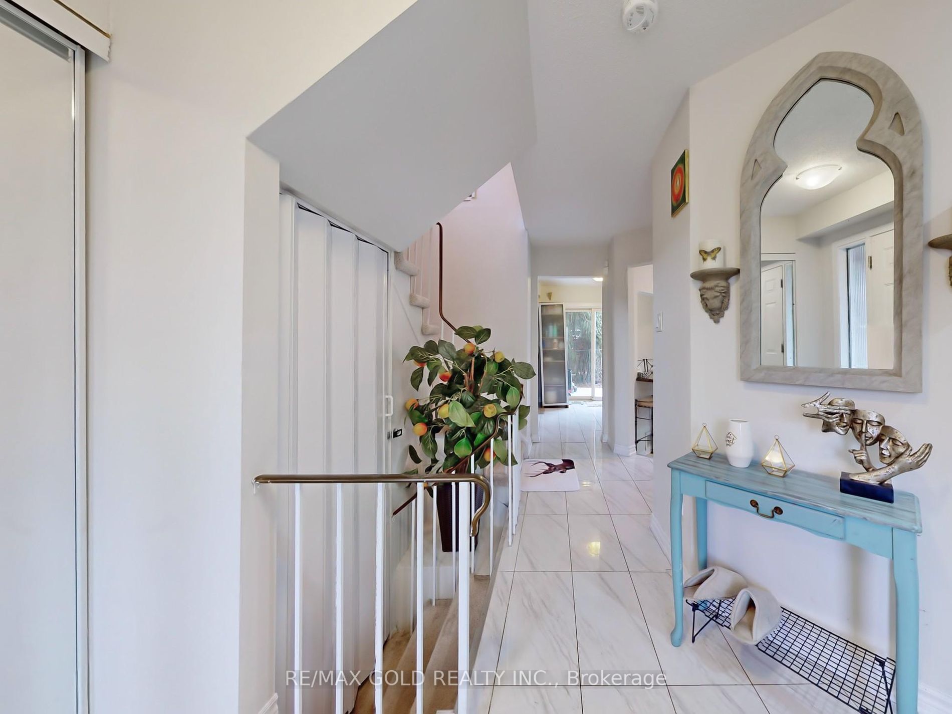 30 Longbourne Cres
