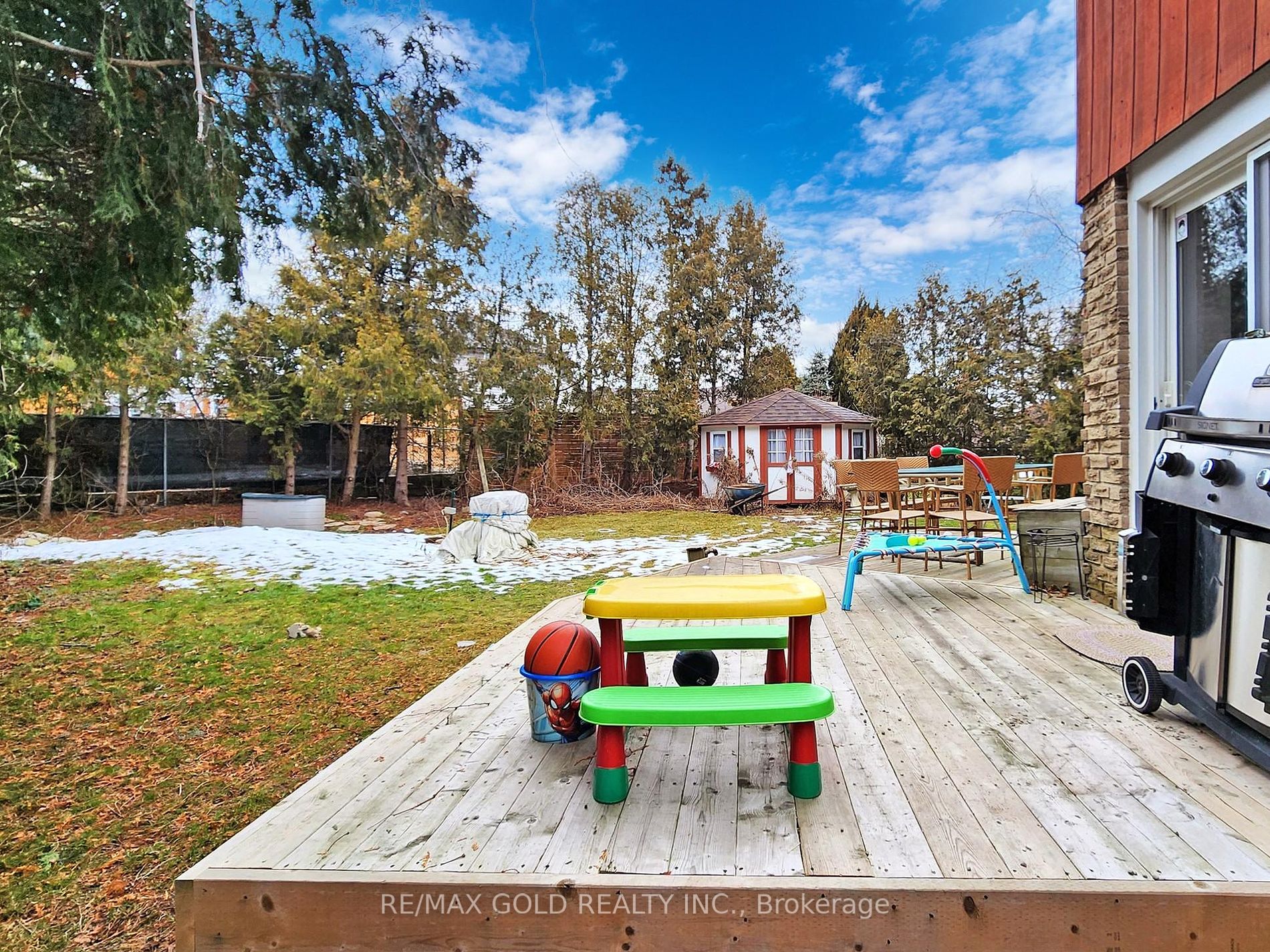 30 Longbourne Cres