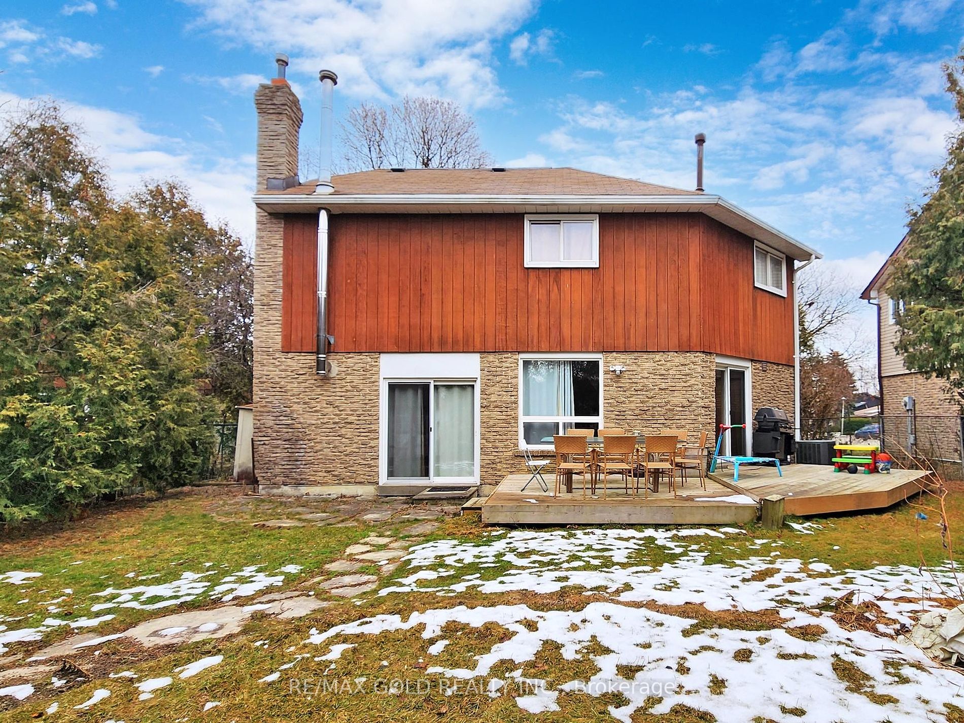 30 Longbourne Cres