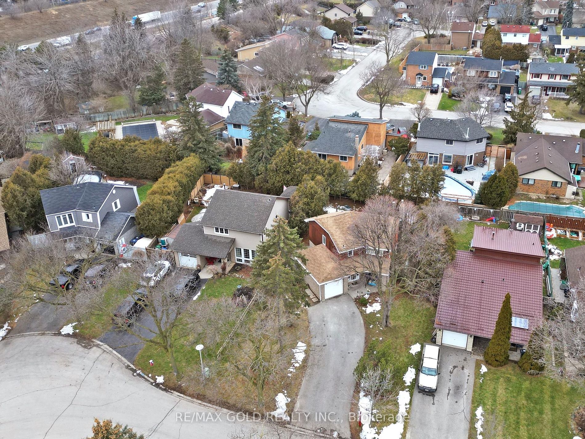 30 Longbourne Cres