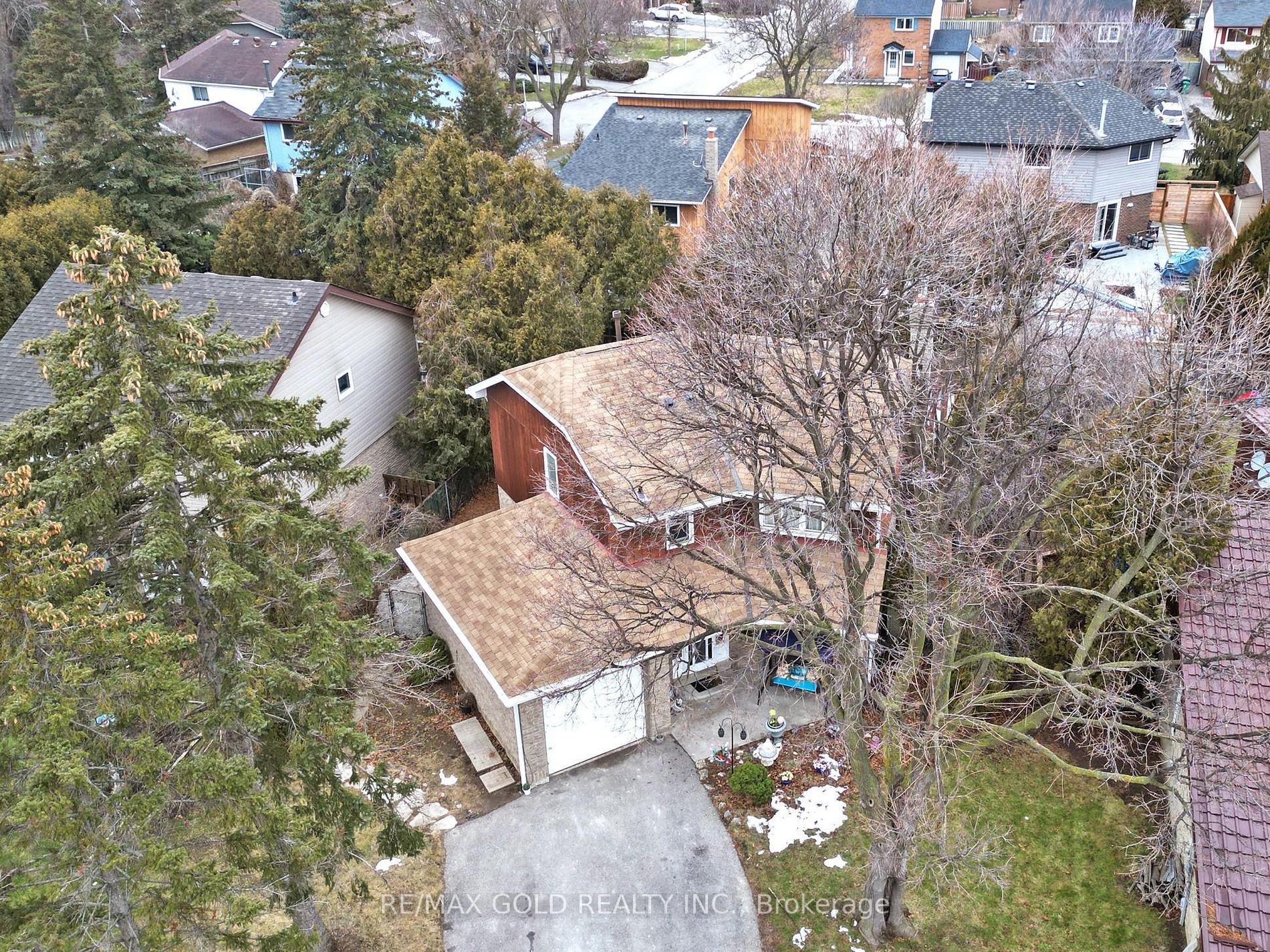 30 Longbourne Cres