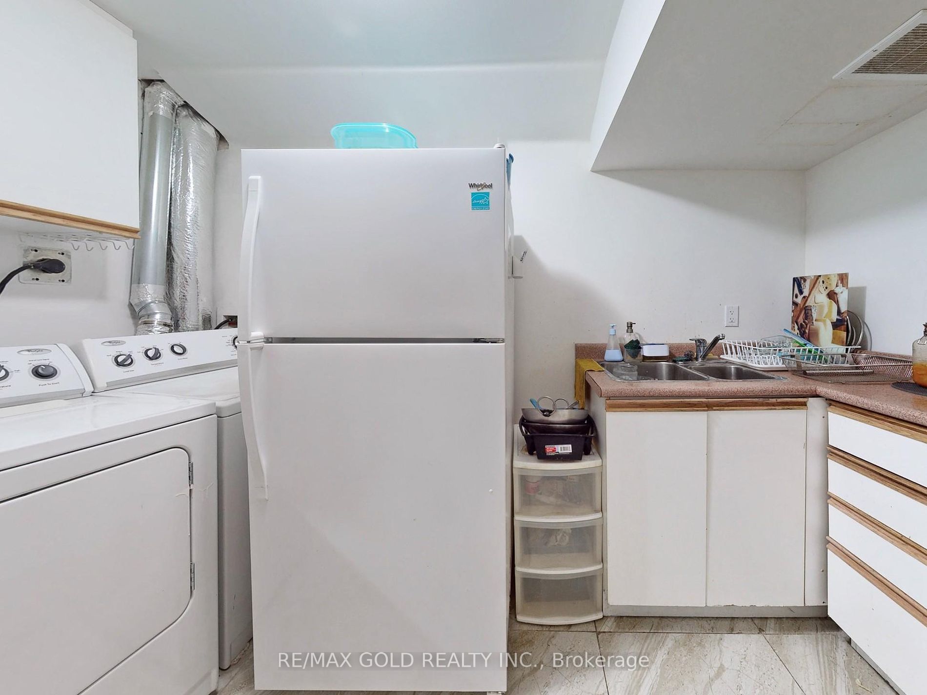 30 Longbourne Cres