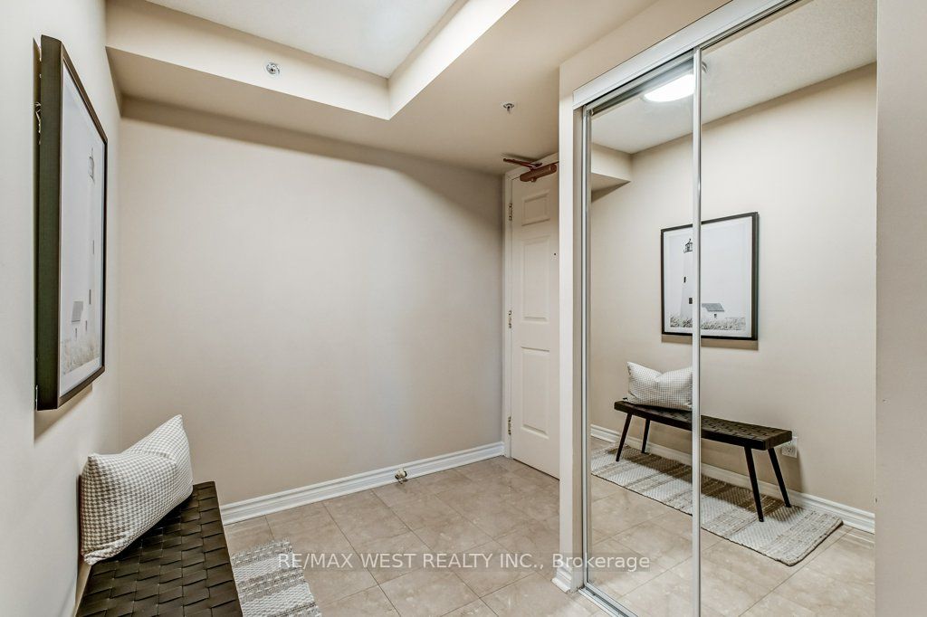 350 Princess Royal Dr, #1408