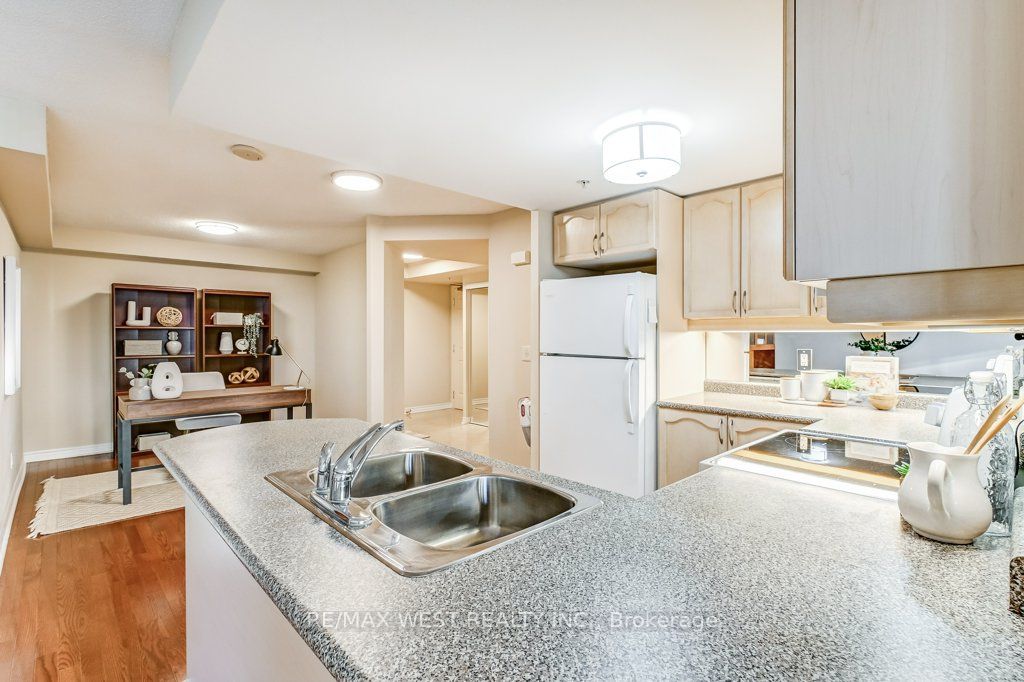 350 Princess Royal Dr, #1408