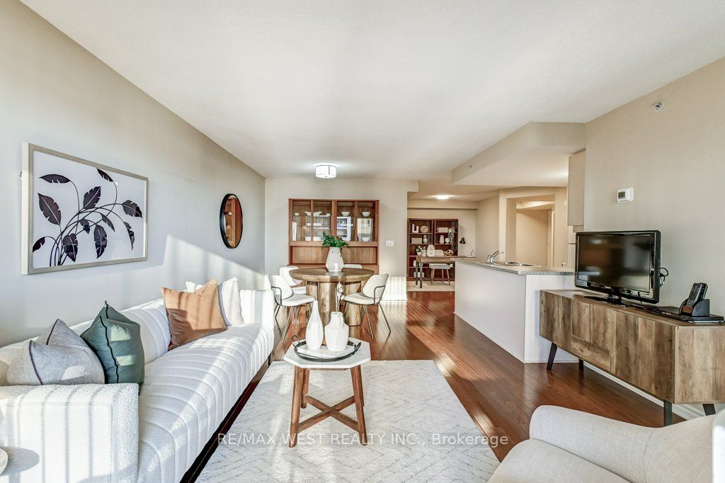 350 Princess Royal Dr, #1408