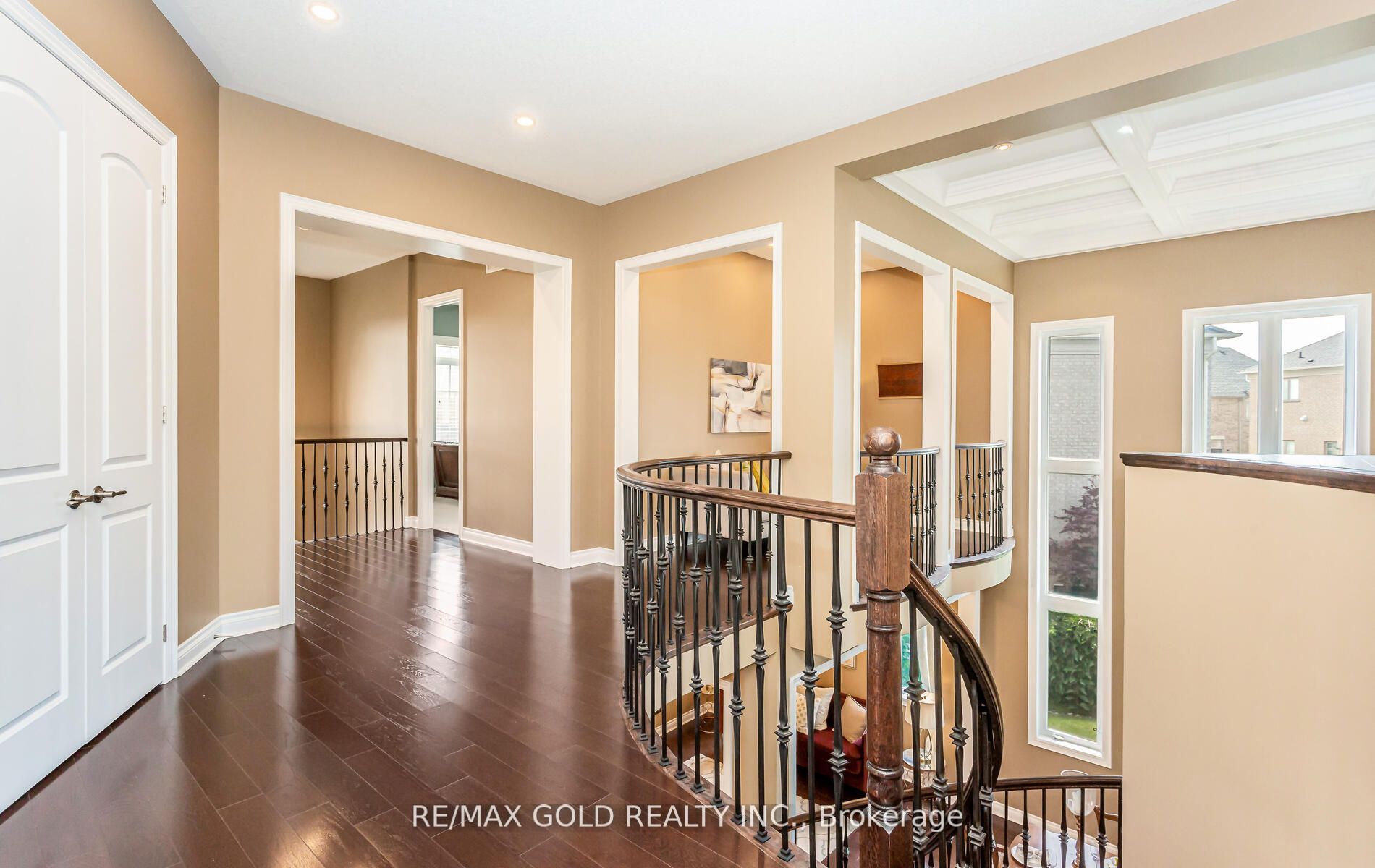 28 Ivanhoe Crt
