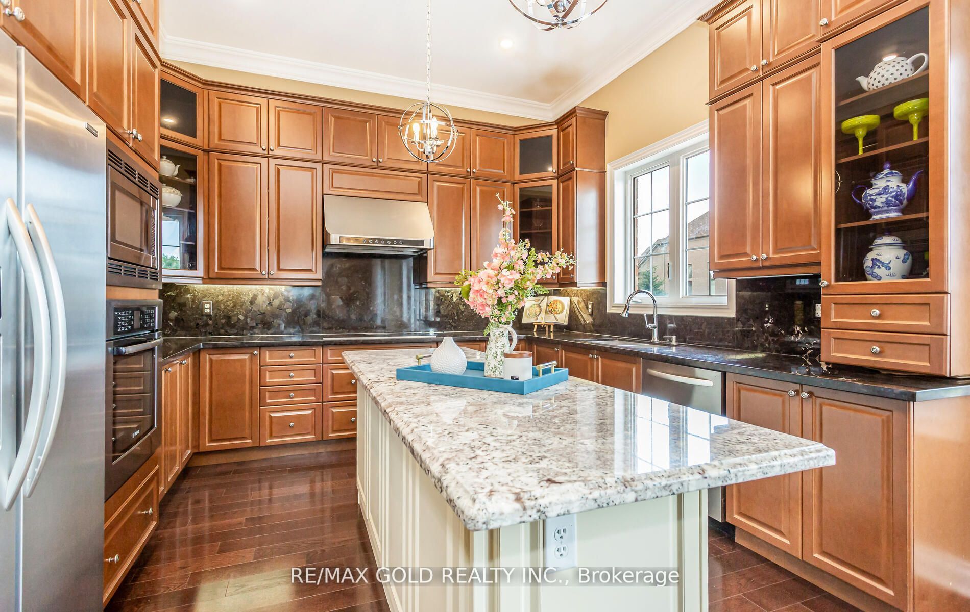 28 Ivanhoe Crt