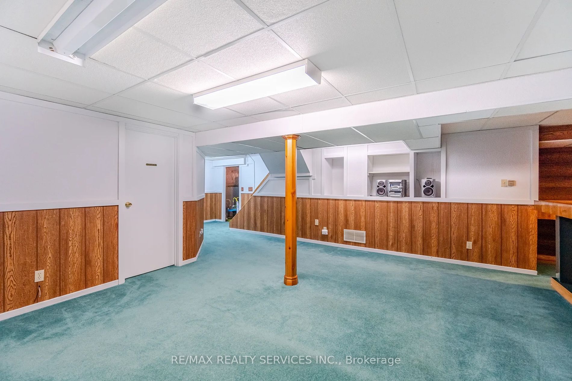 98 Corkett Dr