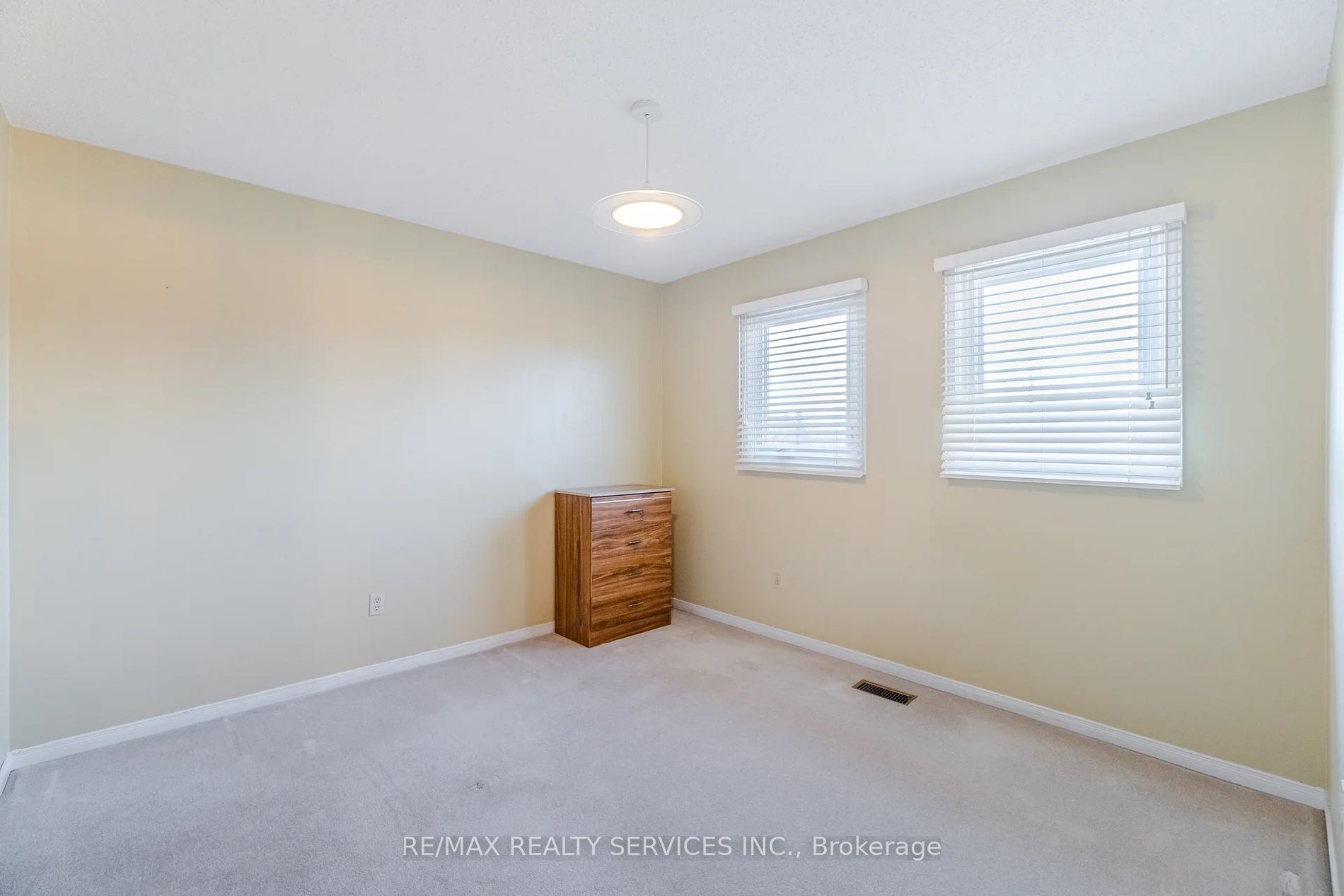 98 Corkett Dr