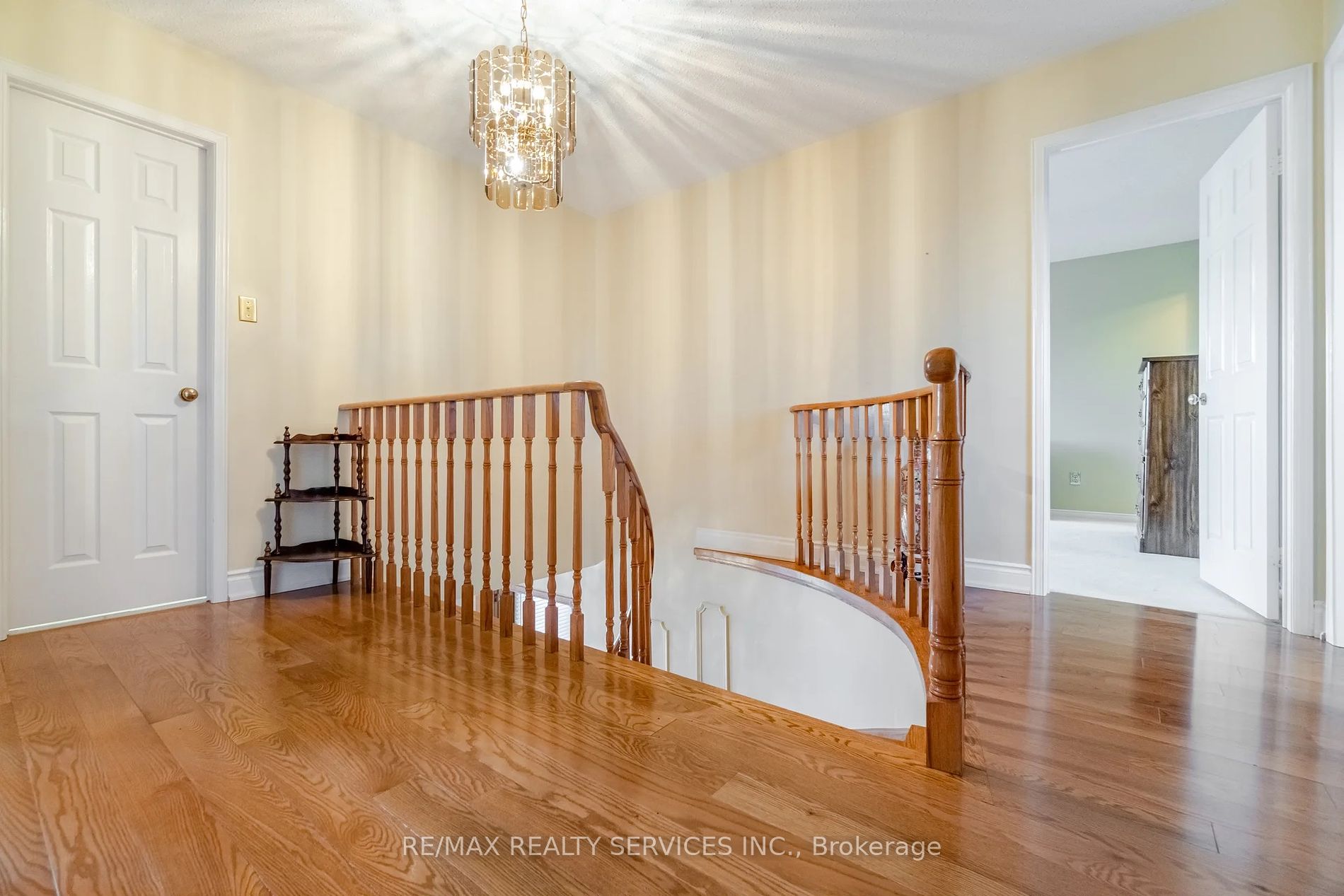 98 Corkett Dr