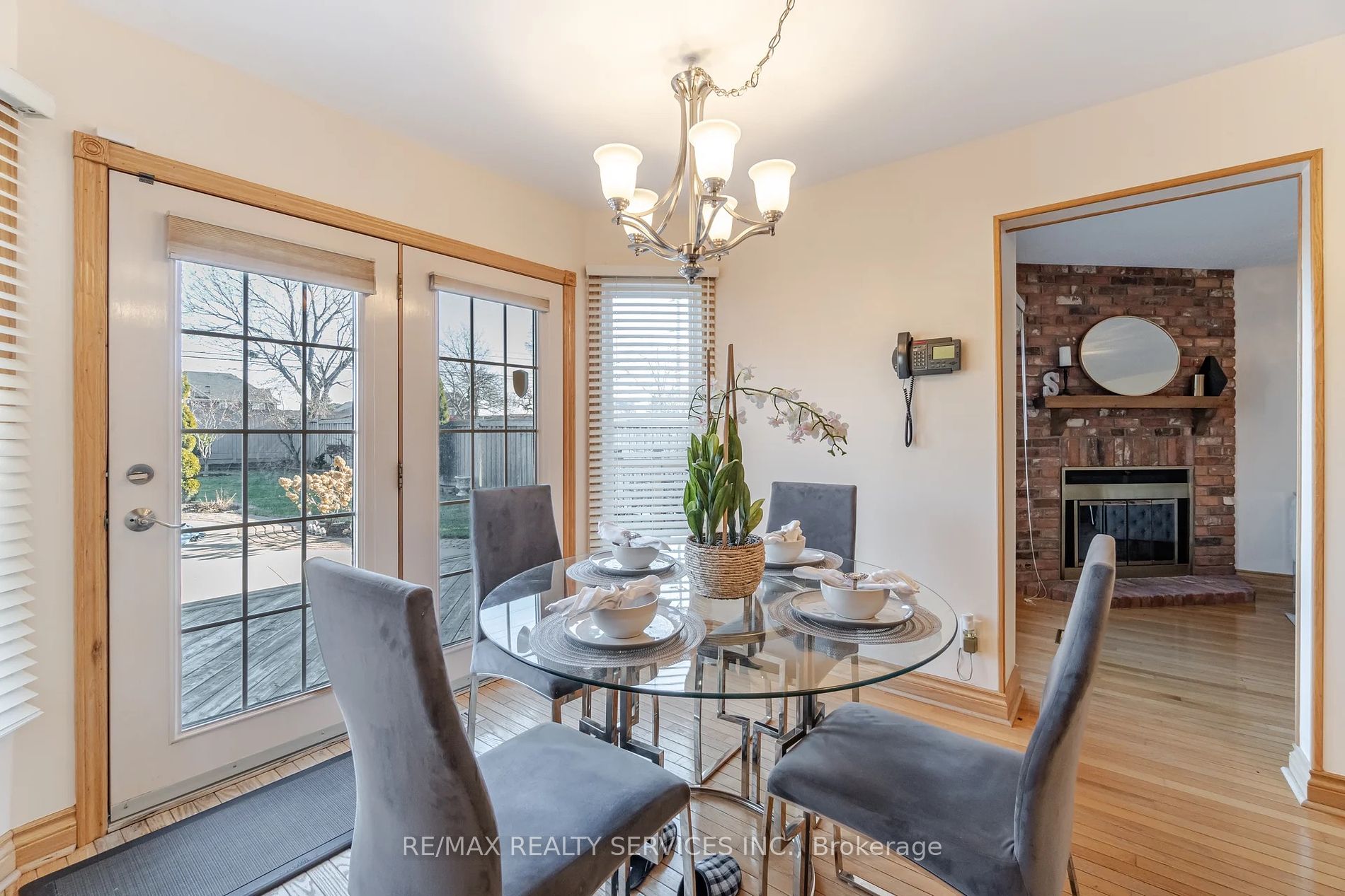 98 Corkett Dr