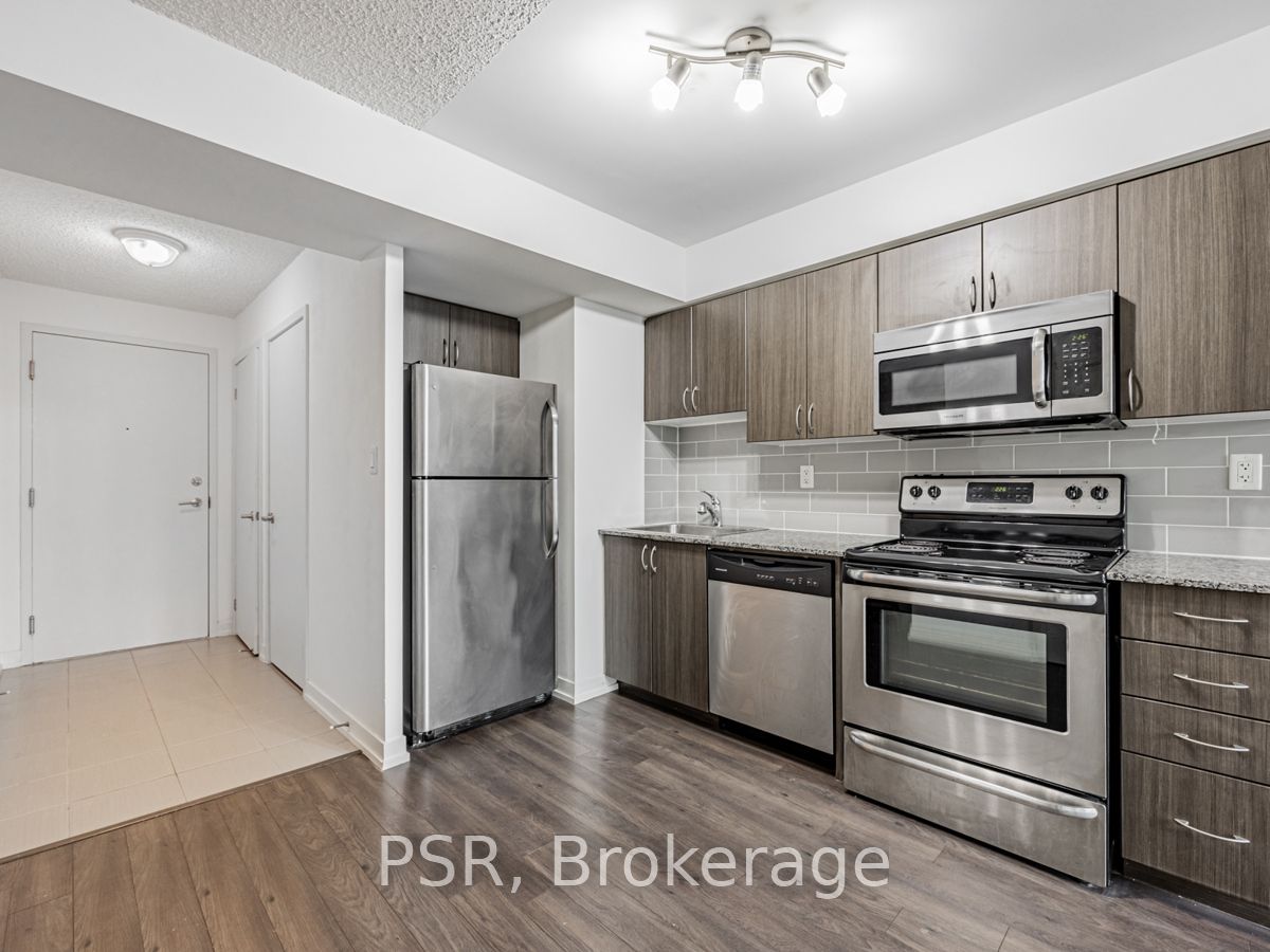 816 Lansdowne Avenue #424