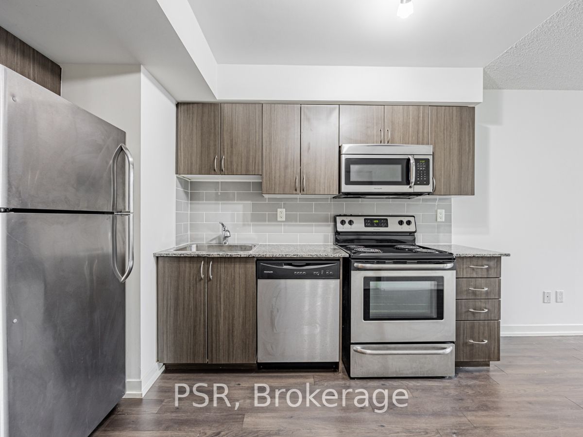816 Lansdowne Avenue #424