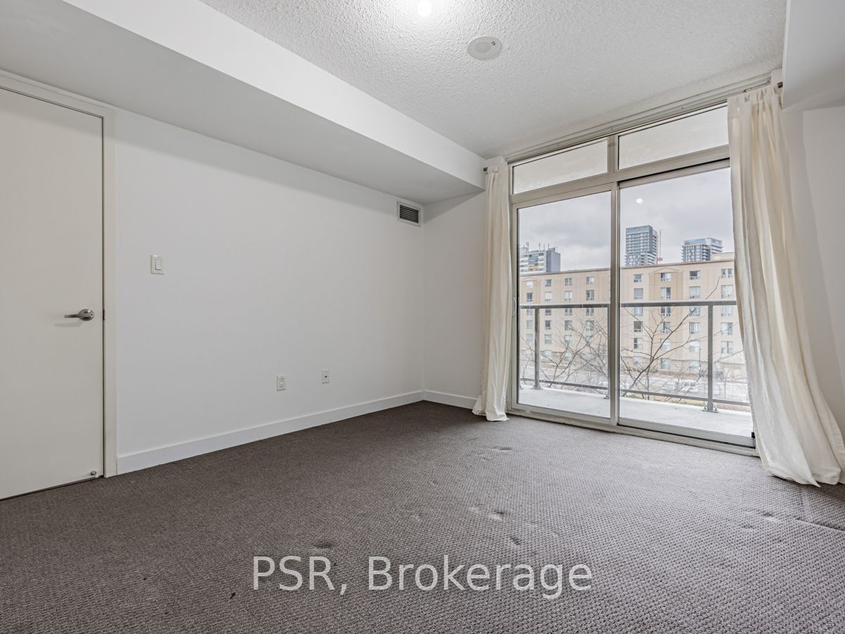 816 Lansdowne Avenue #424