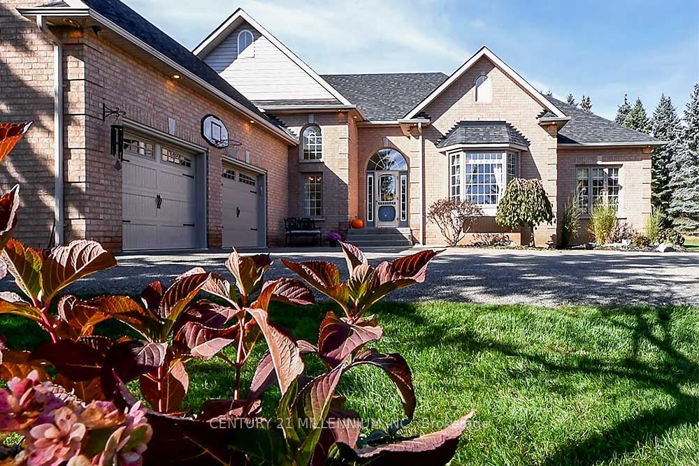6 Inglenook Court